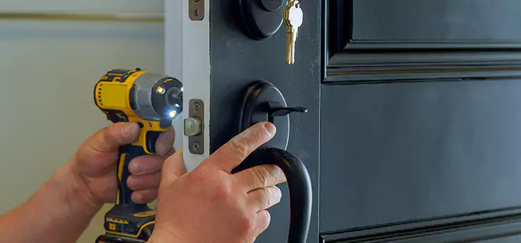 Commercial Door Lock Installation North Olmsted